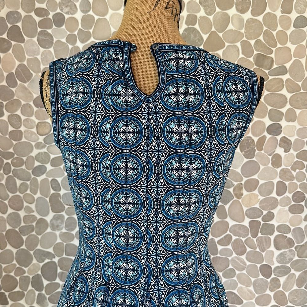 Max Studio Blue Patterned Dress - Picture 4 of 7